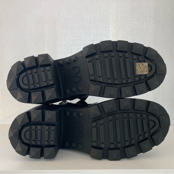 Valentino Garavani Rockstud Roman Biker Combat Boots Size EU 40 / US 10 NWT - Picture 8 of 14